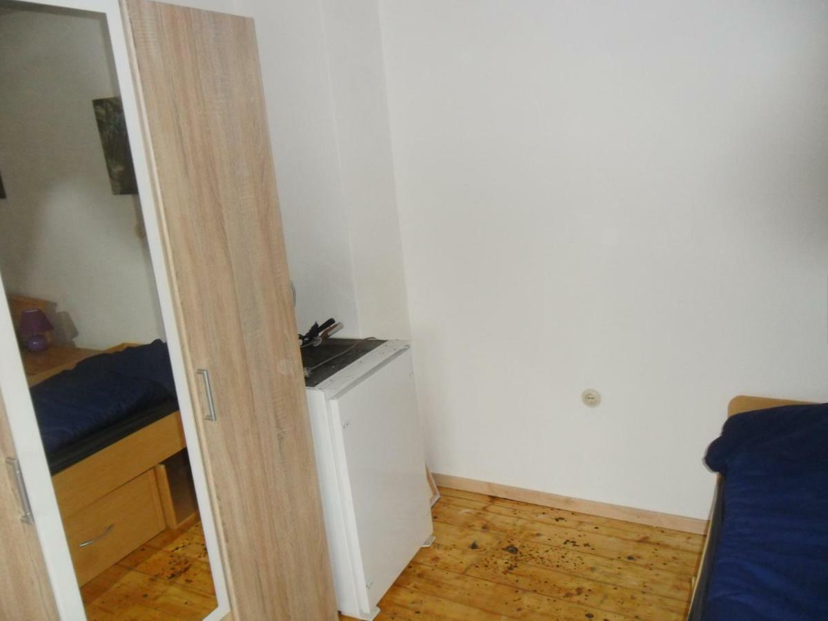 Manfred Aepkers Apartment Borgentreich Bagian luar foto